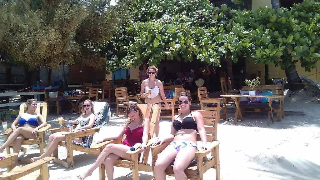 Eco Hotel Club Rolling Stone Boca Chica 2*,